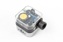 Load image into Gallery viewer, S35, Plumbing Kit to Upgrade from Dwyer Pressure Switch to Dungs